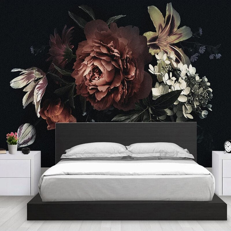 Papel pintado floral mural para un interior negro moderno 